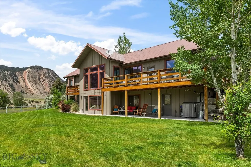 521 Us Highway 89 S Gardiner MT 59030