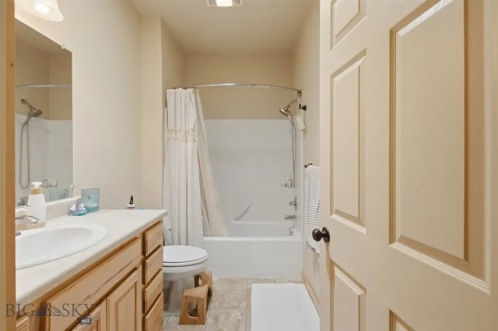 64758 Gallatin Road Gallatin Gateway MT 59730