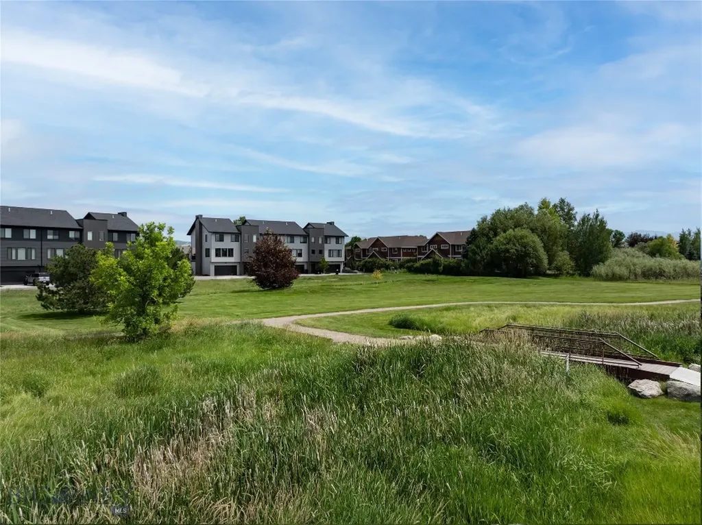 3233 Warbler Way Bozeman MT 59718