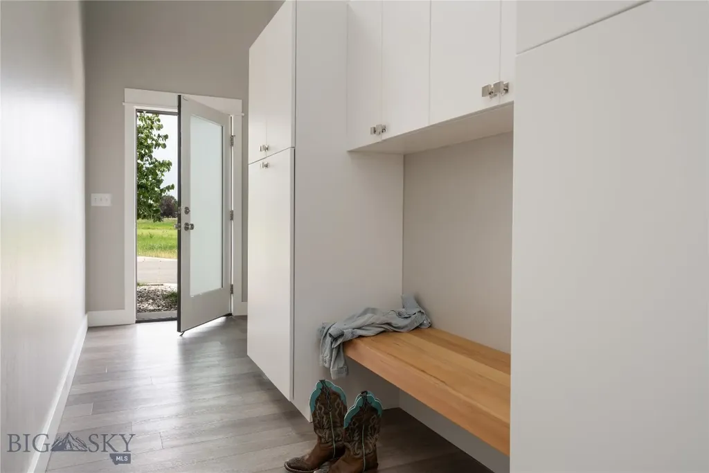 3233 Warbler Way Bozeman MT 59718