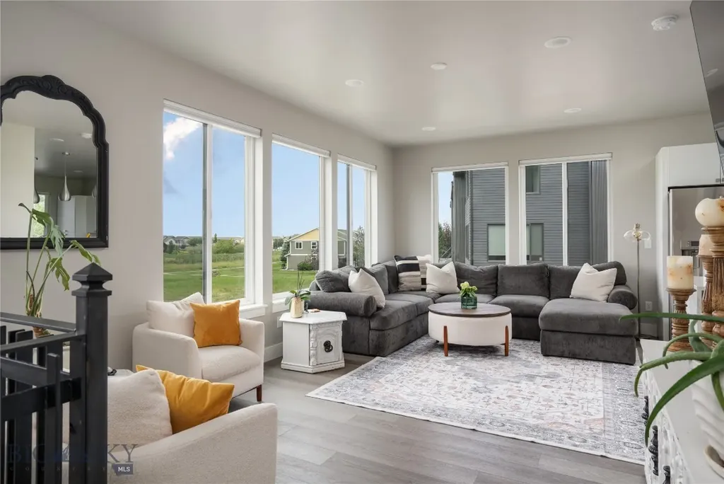 3233 Warbler Way Bozeman MT 59718
