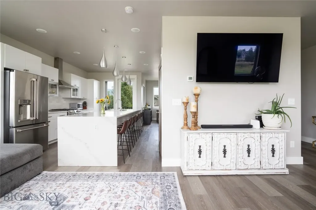 3233 Warbler Way Bozeman MT 59718