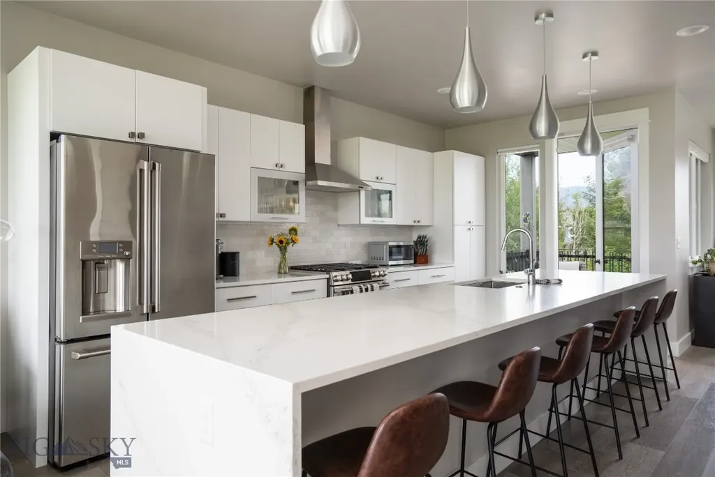 3233 Warbler Way Bozeman MT 59718