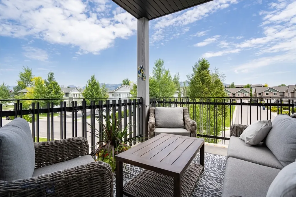 3233 Warbler Way Bozeman MT 59718