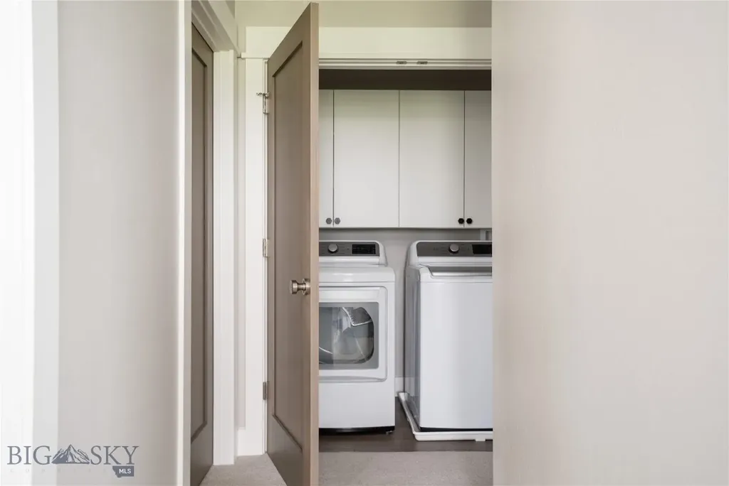 3233 Warbler Way Bozeman MT 59718