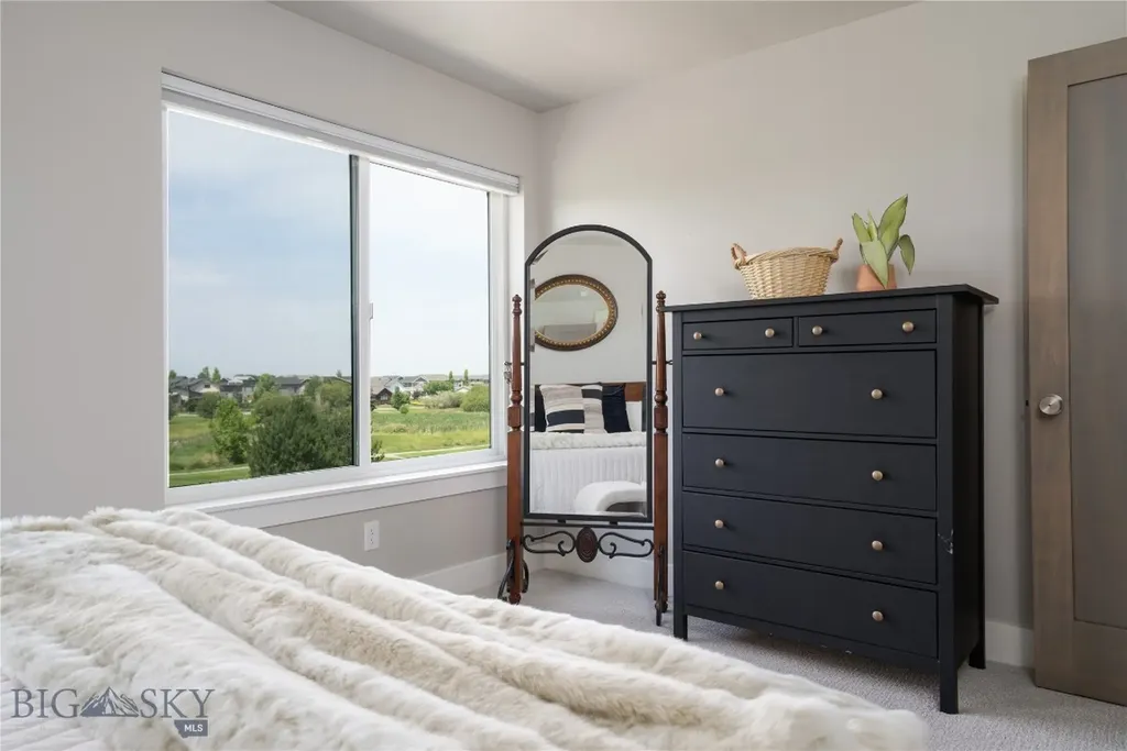 3233 Warbler Way Bozeman MT 59718