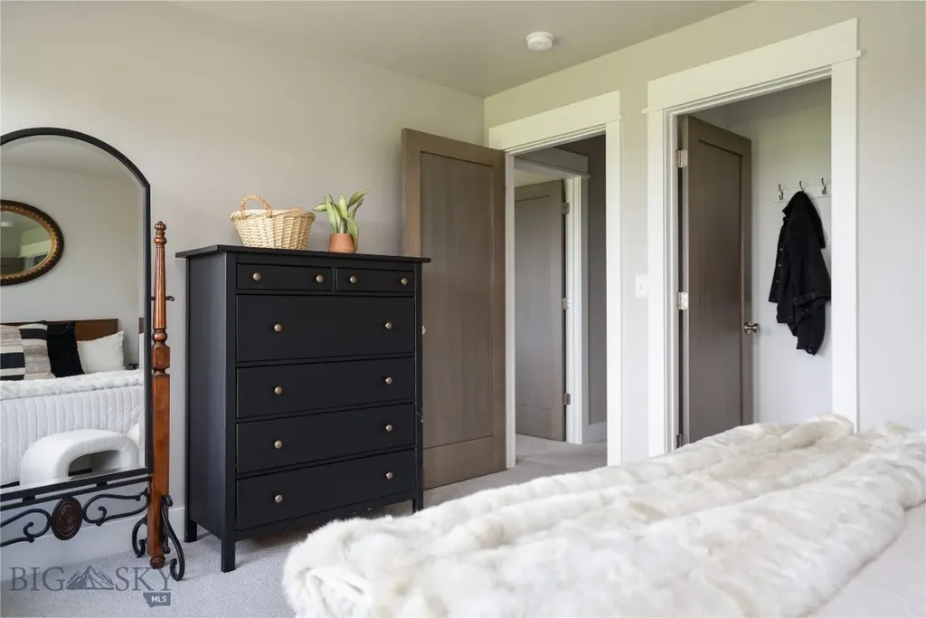 3233 Warbler Way Bozeman MT 59718