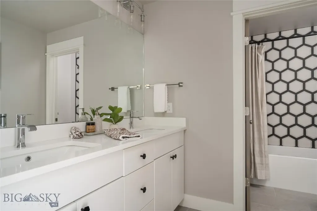 3233 Warbler Way Bozeman MT 59718
