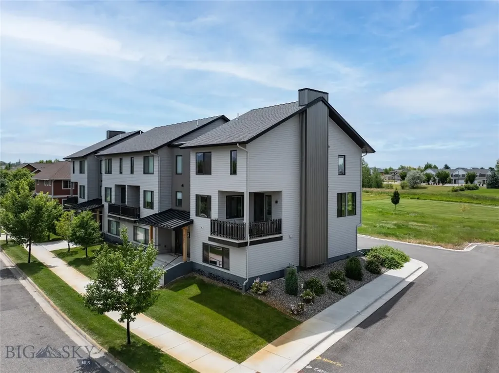3233 Warbler Way Bozeman MT 59718