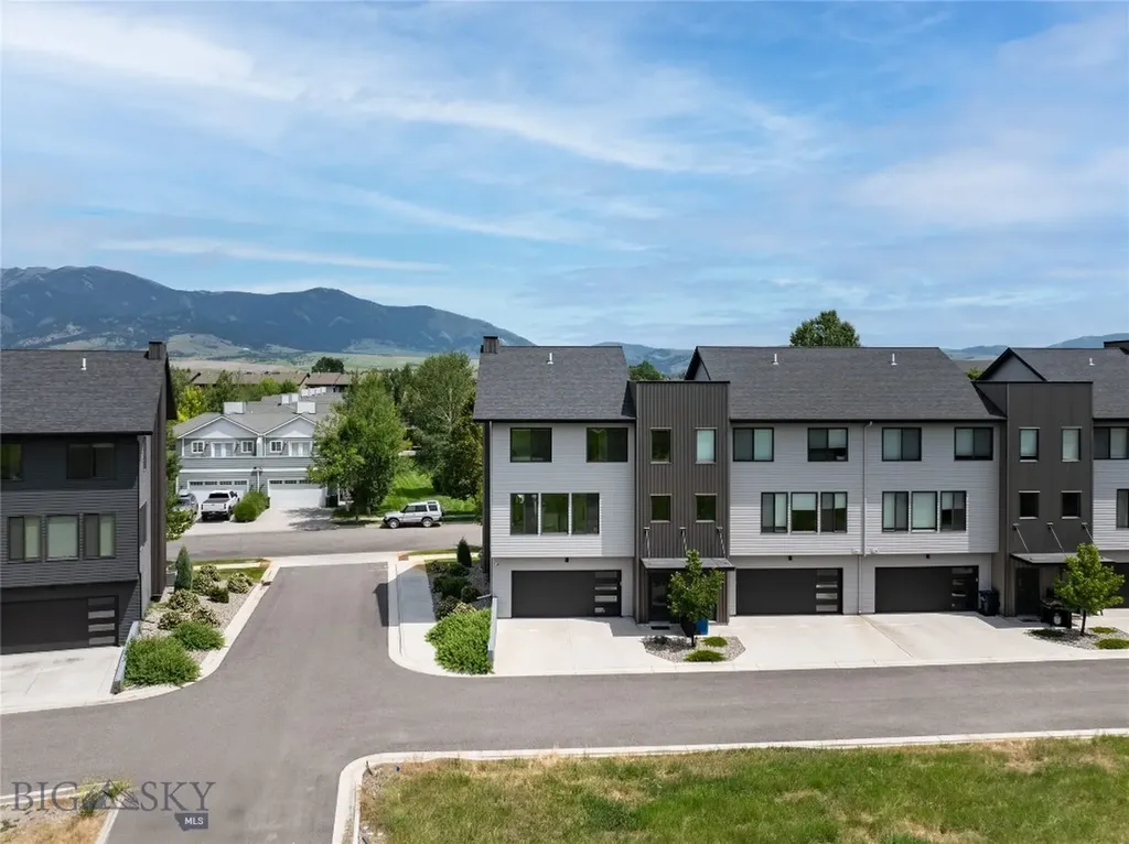 3233 Warbler Way Bozeman MT 59718