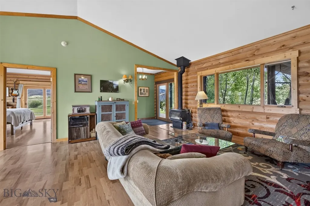 12 Merlin Drive Mcallister MT 59740