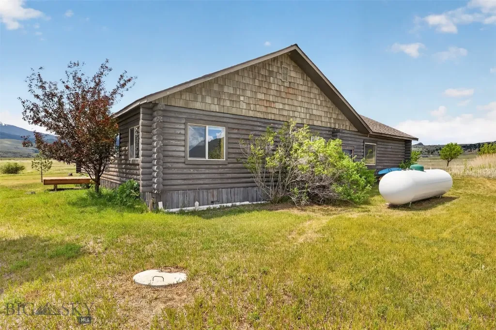 12 Merlin Drive Mcallister MT 59740