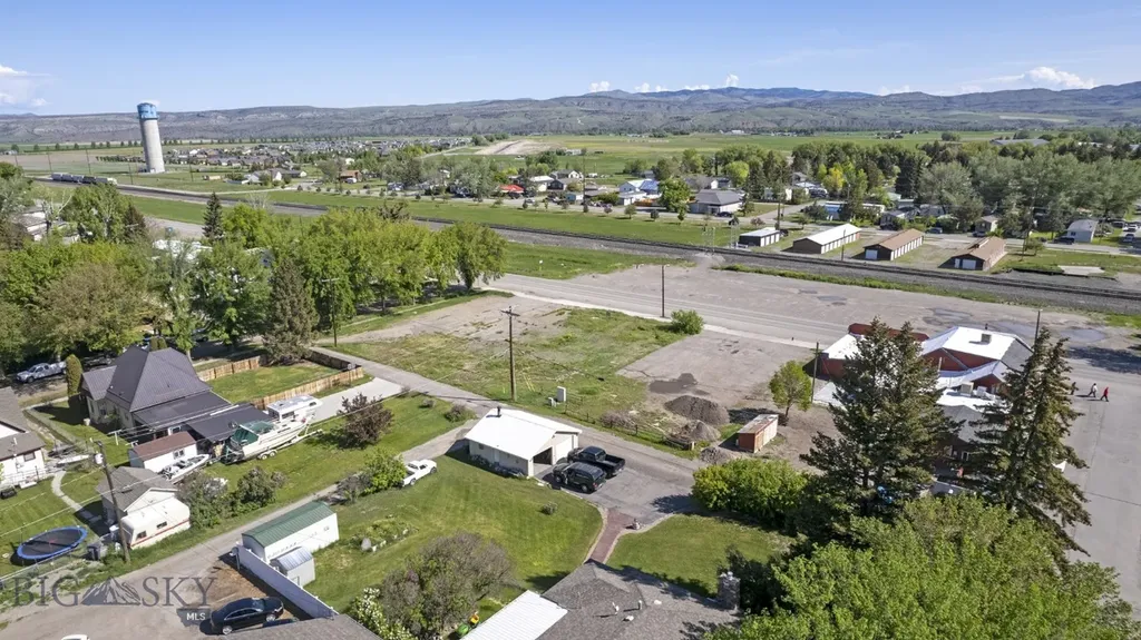 214 W Main Street Manhattan MT 59741