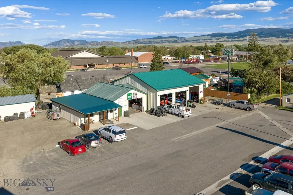402 N Pyfer Street Whitehall MT 59759