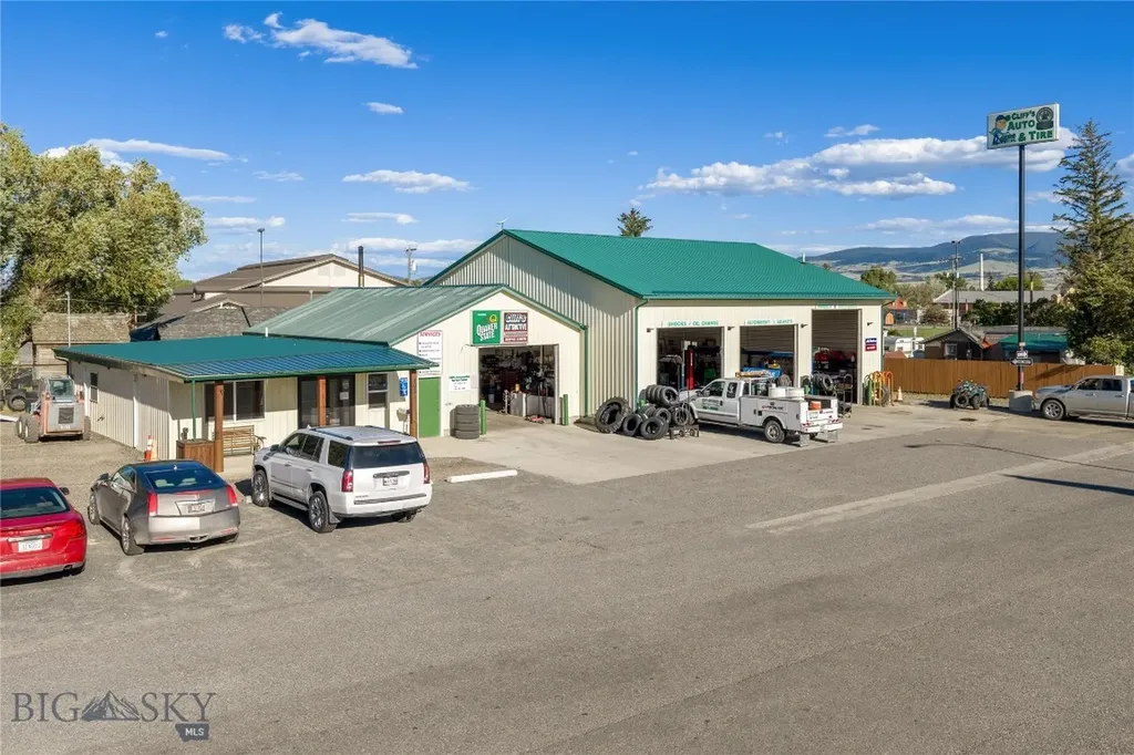 402 N Pyfer Street Whitehall MT 59759