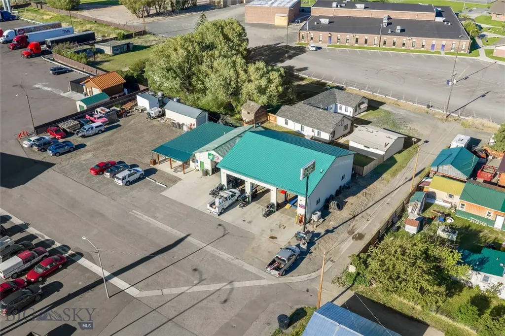 402 N Pyfer Street Whitehall MT 59759