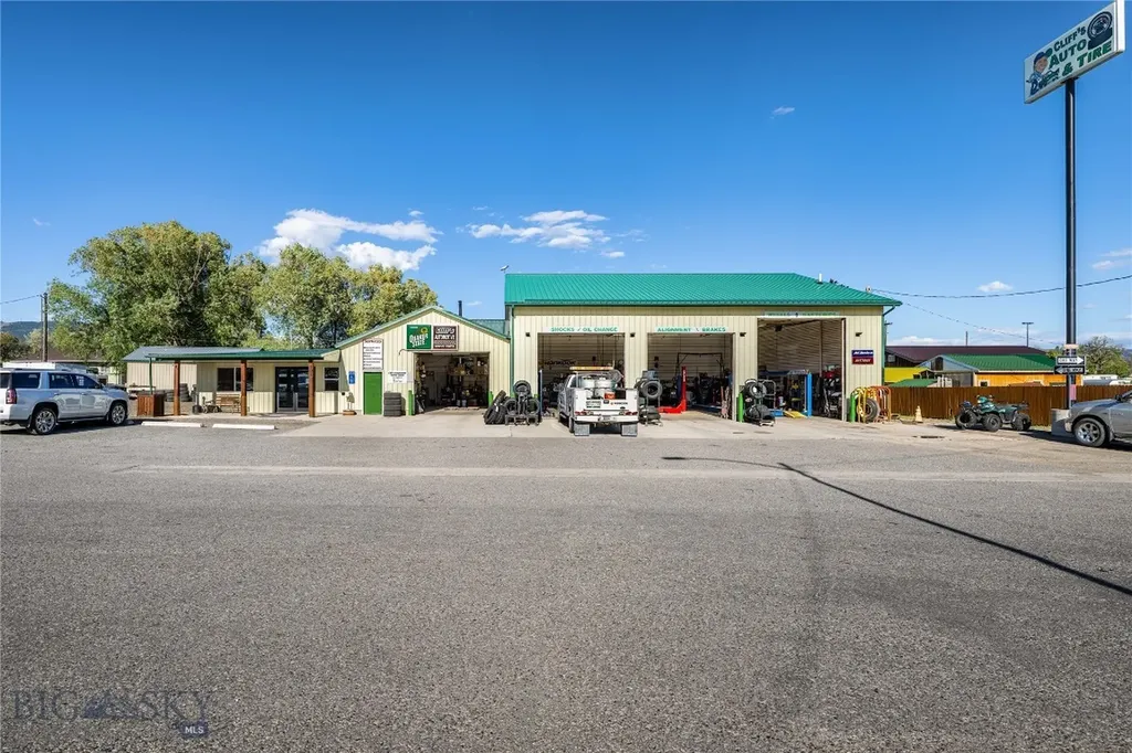 402 N Pyfer Street Whitehall MT 59759