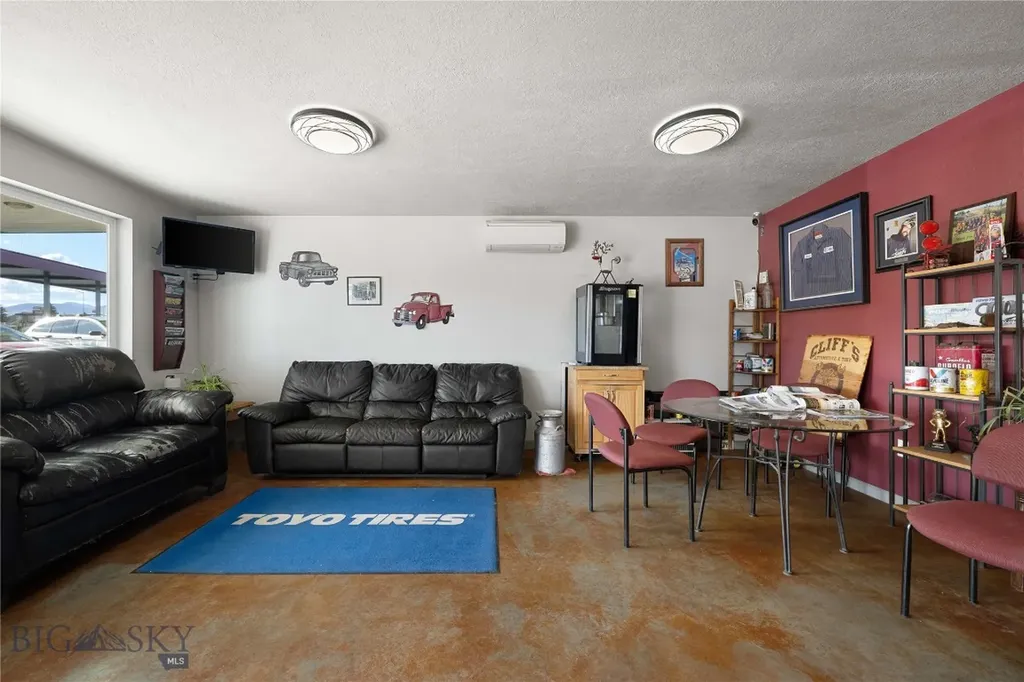 402 N Pyfer Street Whitehall MT 59759