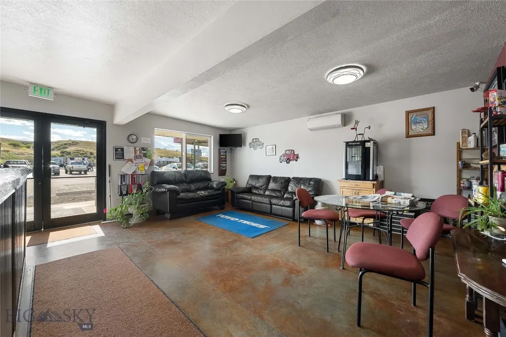 402 N Pyfer Street Whitehall MT 59759