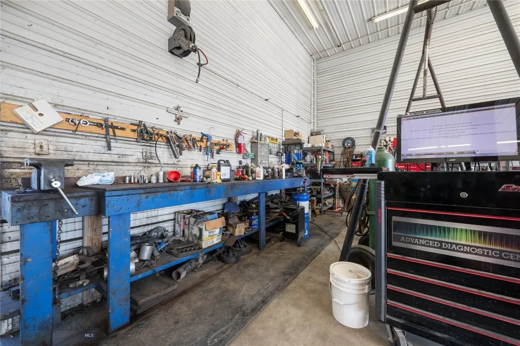 402 N Pyfer Street Whitehall MT 59759