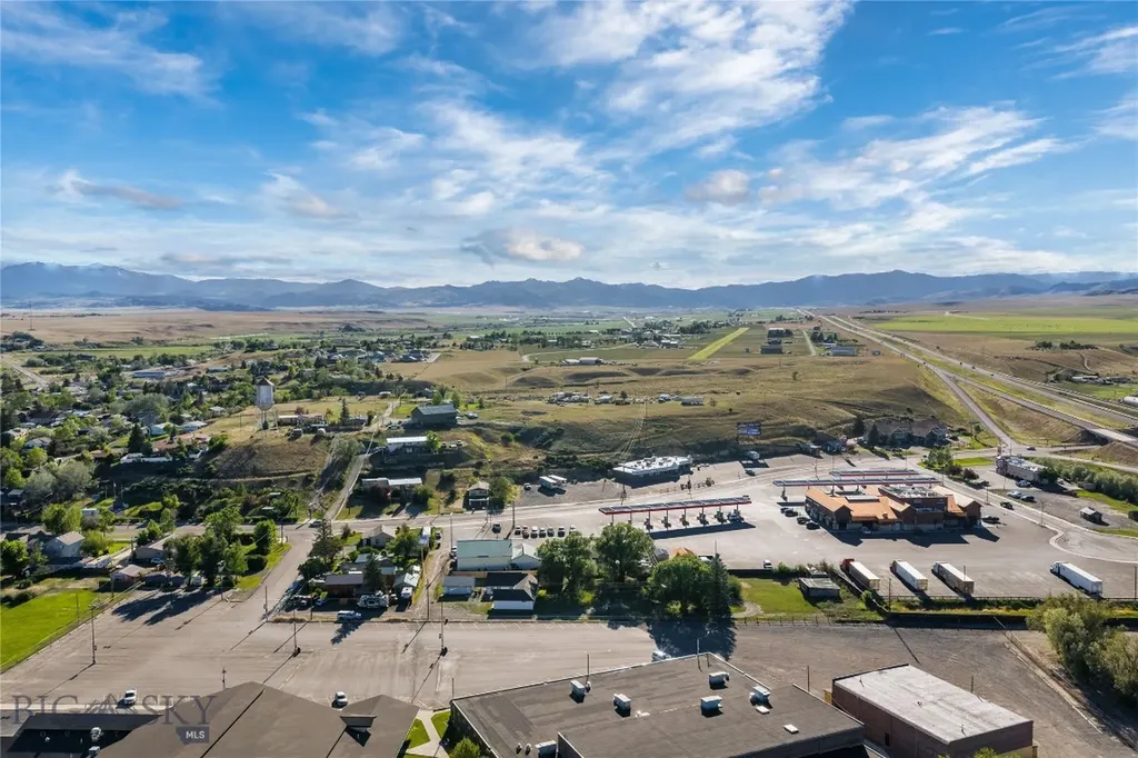 402 N Pyfer Street Whitehall MT 59759