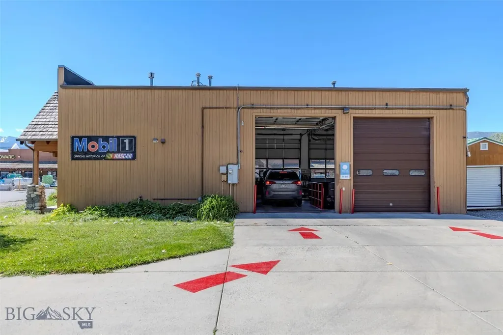 1100 W Park Street Livingston MT 59047