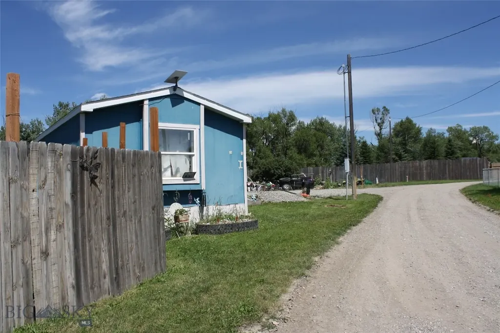 354 Ole Depot Road Gallatin Gateway MT 59730