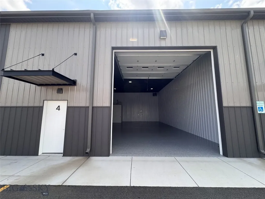 1102 Jackrabbit Lane Belgrade MT 59714