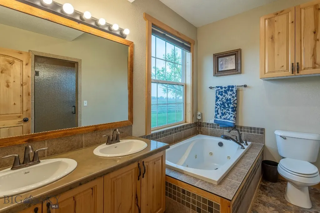 868 Middle Road Twin Bridges MT 59754