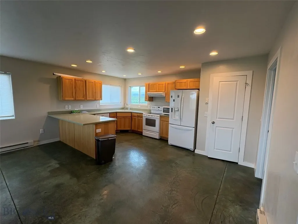 574 Mt Highway 285 Toston MT 59643