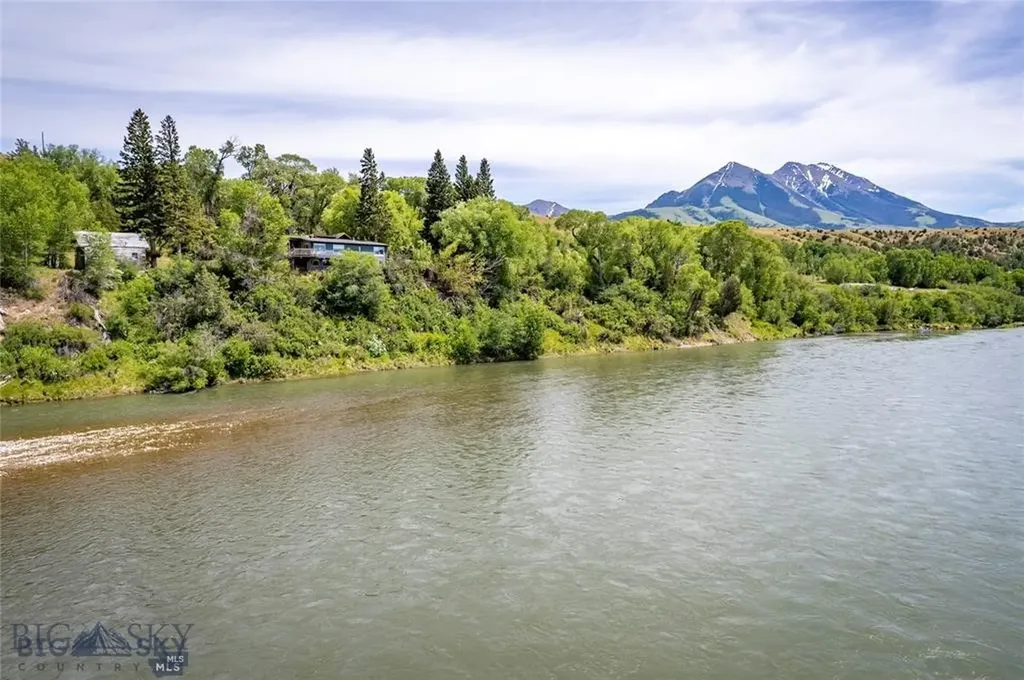 1005 East River Road Emigrant MT 59027