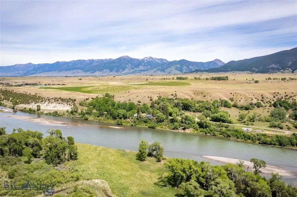 1005 East River Road Emigrant MT 59027