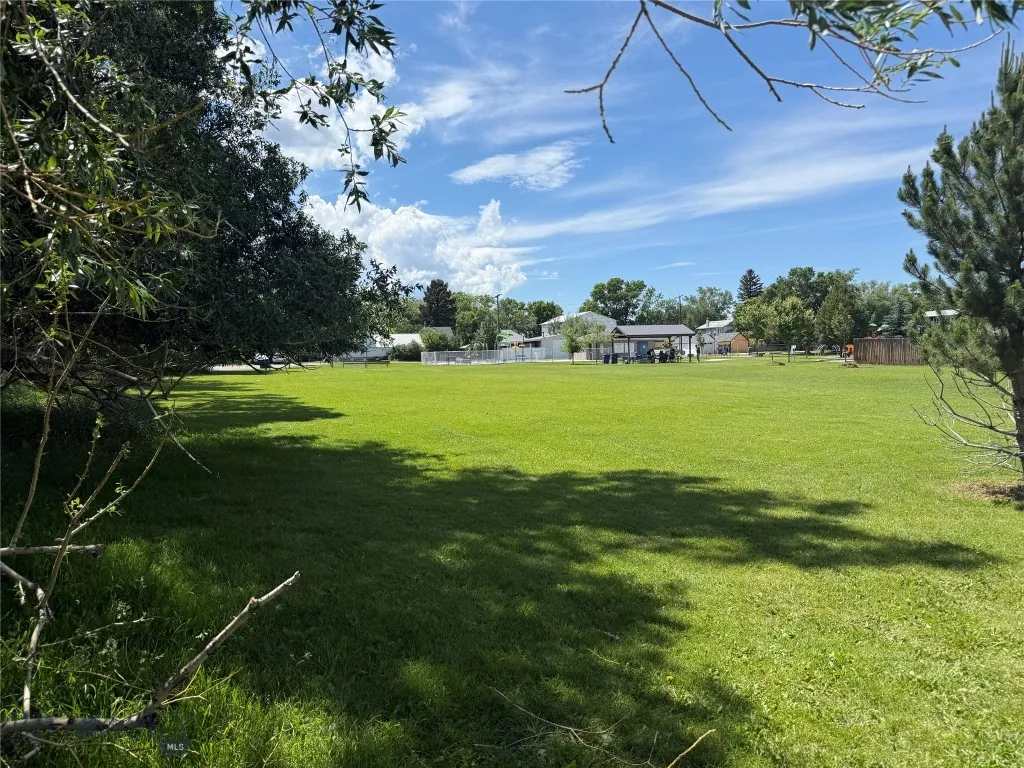 504 S H Street Livingston MT 59047