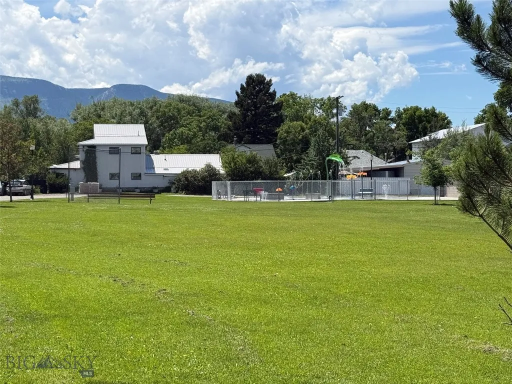 504 S H Street Livingston MT 59047