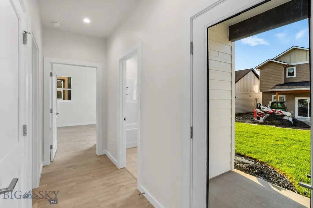 811 Spaniel Lane Belgrade MT 59714