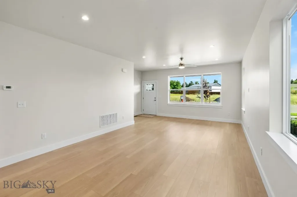 809 Spaniel Lane Belgrade MT 59714