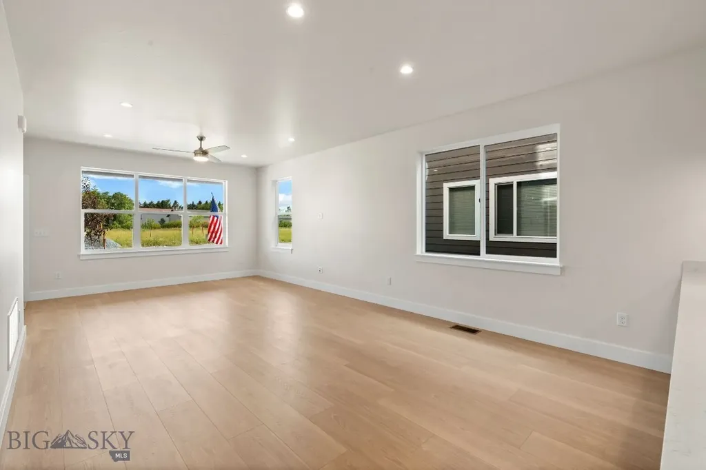 809 Spaniel Lane Belgrade MT 59714
