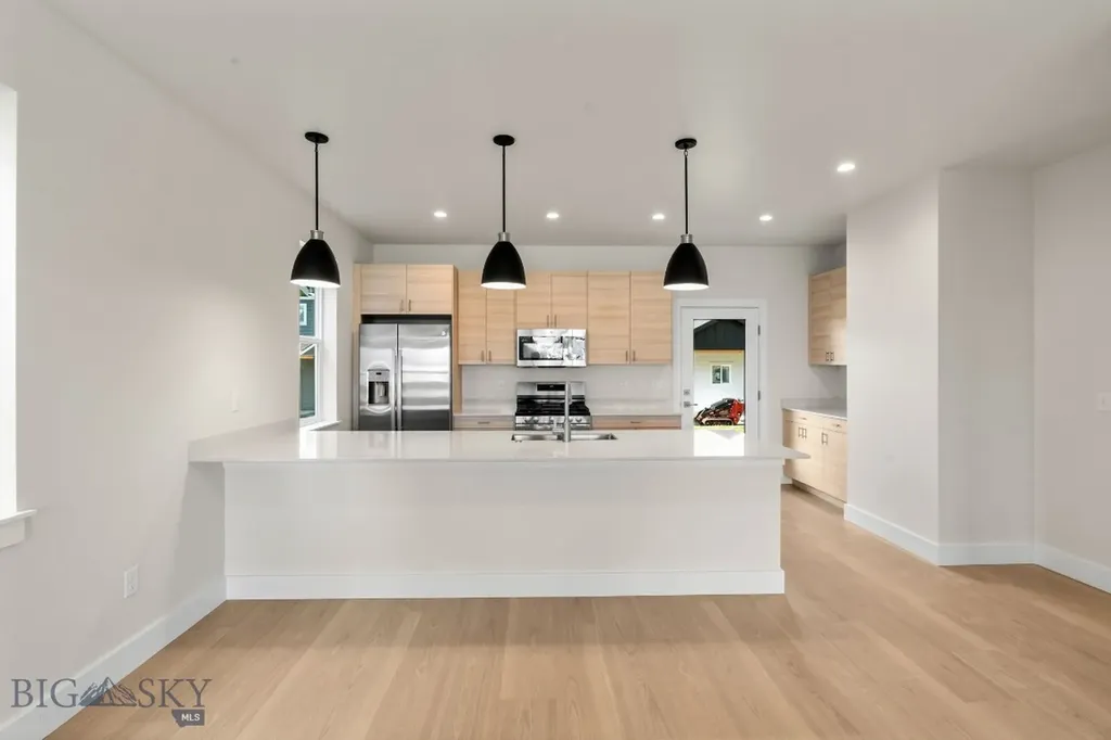 809 Spaniel Lane Belgrade MT 59714