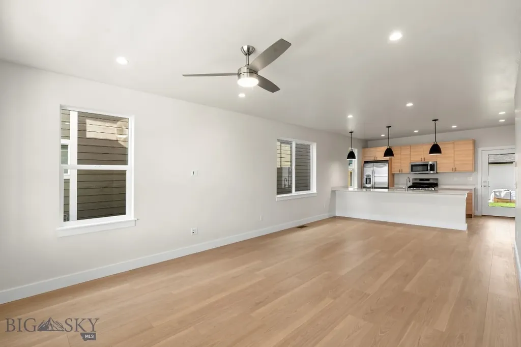 809 Spaniel Lane Belgrade MT 59714