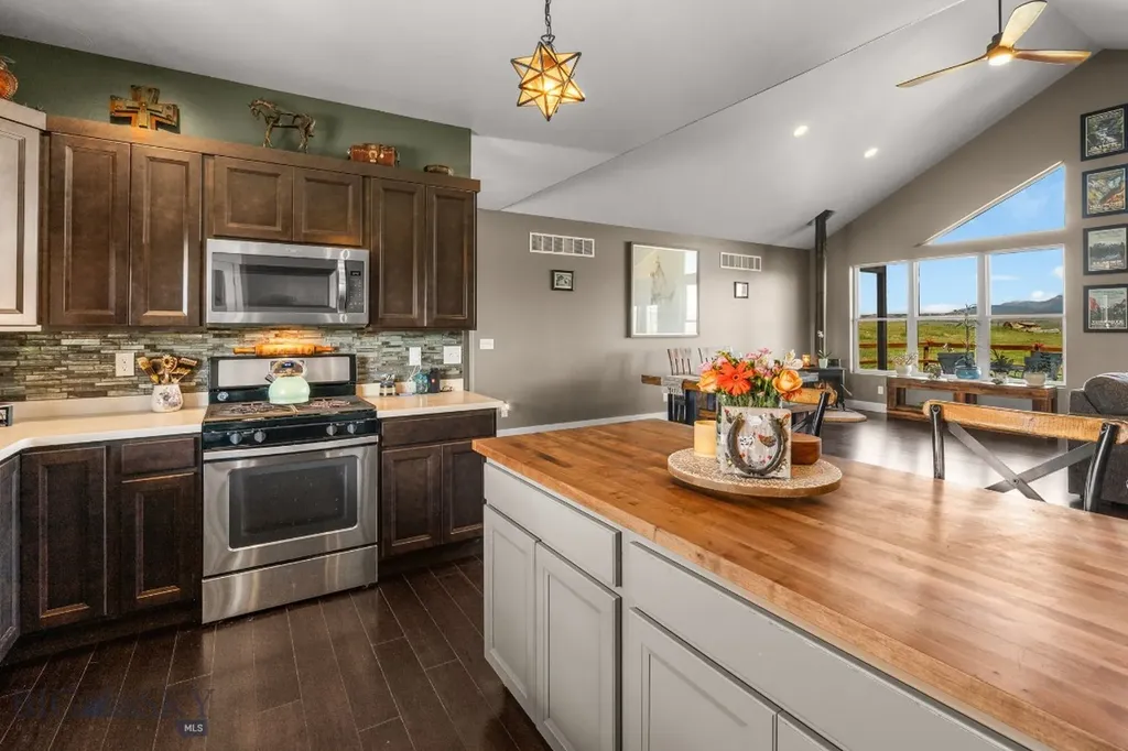 96 Crazyhead Road Livingston MT 59047