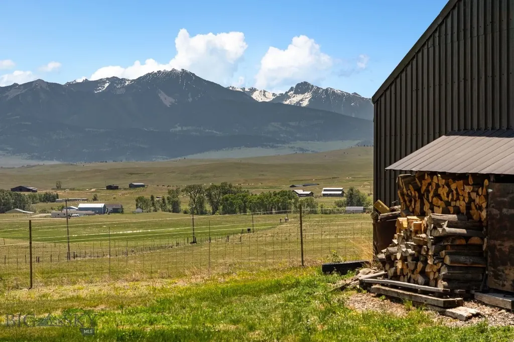 96 Crazyhead Road Livingston MT 59047