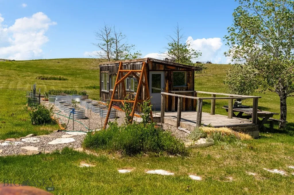 96 Crazyhead Road Livingston MT 59047