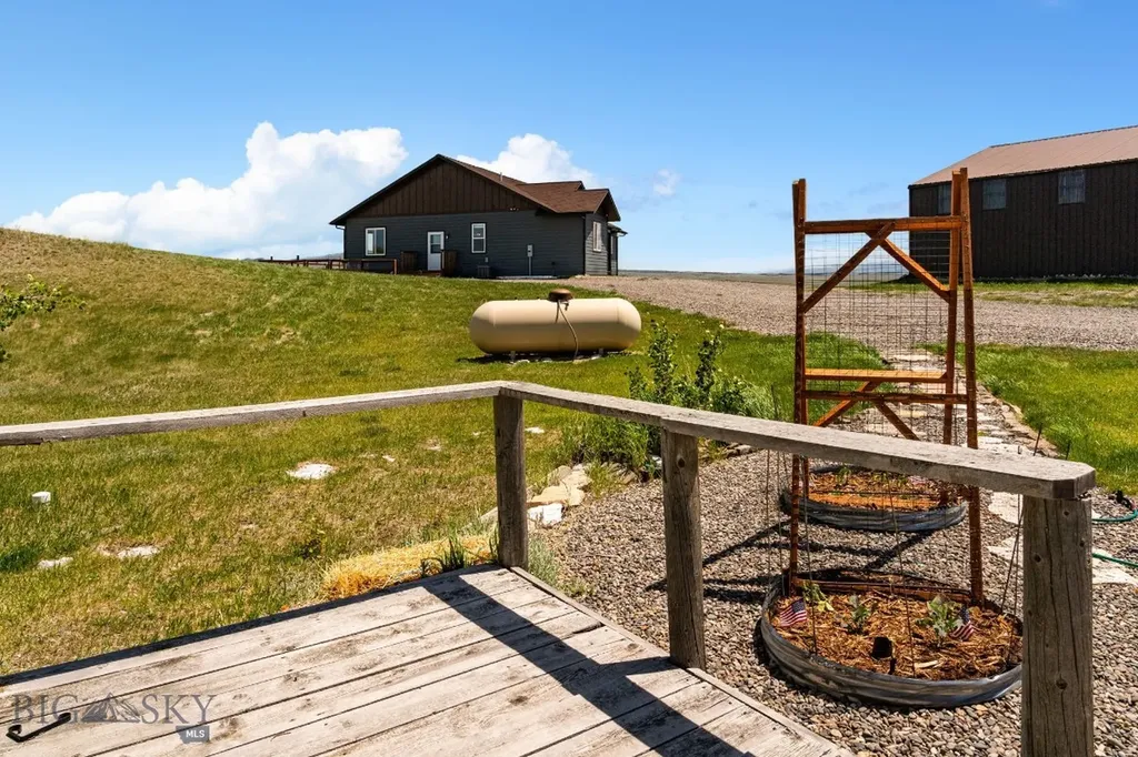 96 Crazyhead Road Livingston MT 59047