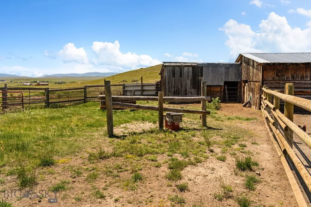 96 Crazyhead Road Livingston MT 59047