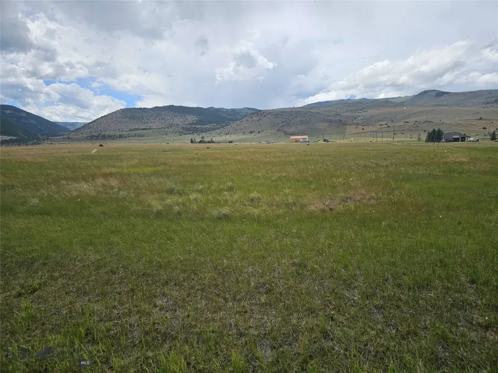 Lot 85 Shining Mountains II Ennis MT 59729
