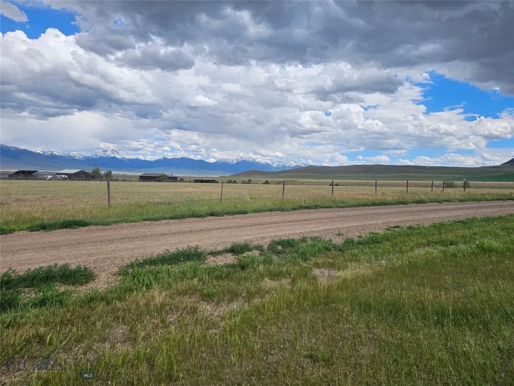 Lot 85 Shining Mountains II Ennis MT 59729