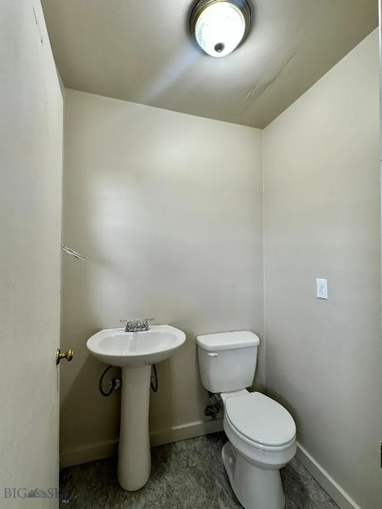 417 River Avenue E Ryegate MT 59074