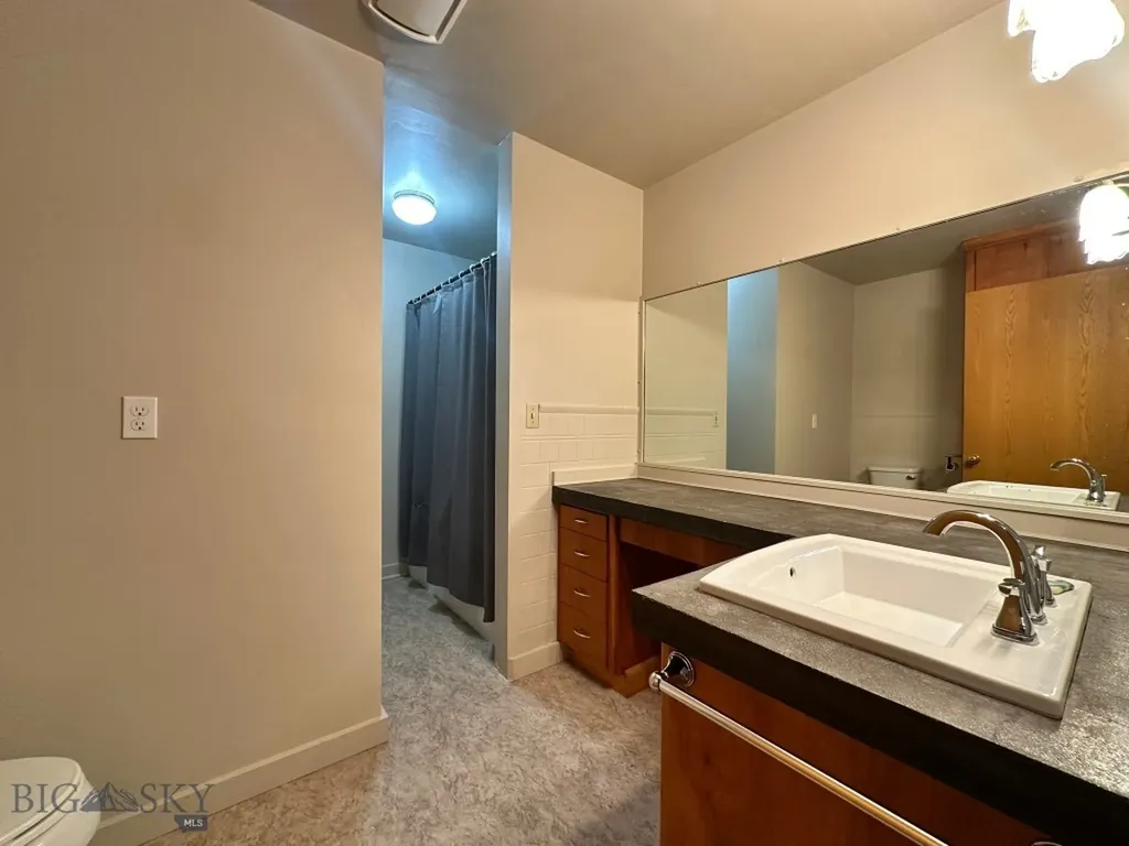 417 River Avenue E Ryegate MT 59074