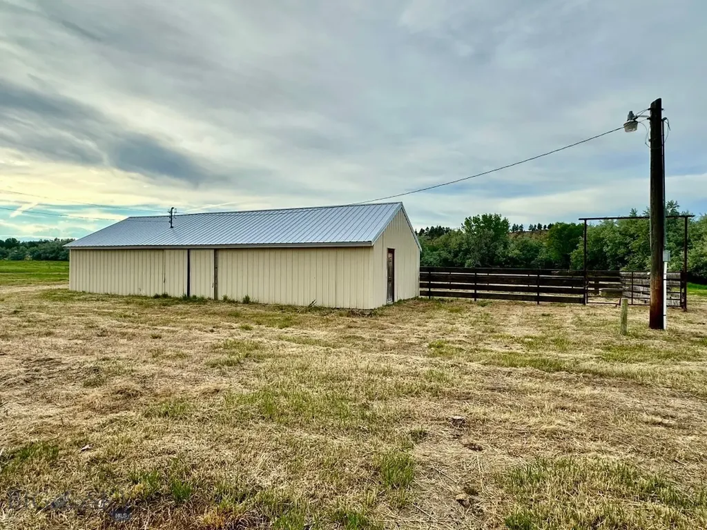 417 River Avenue E Ryegate MT 59074