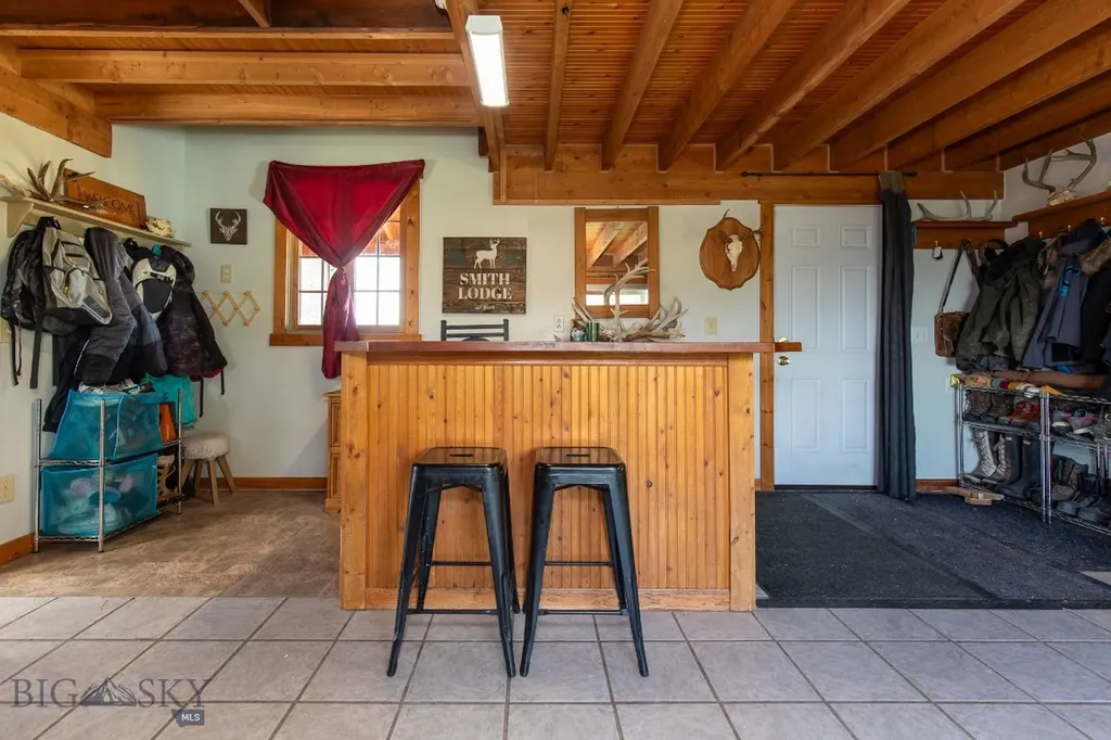 380 Lone Wolf Trail Three Forks MT 59752